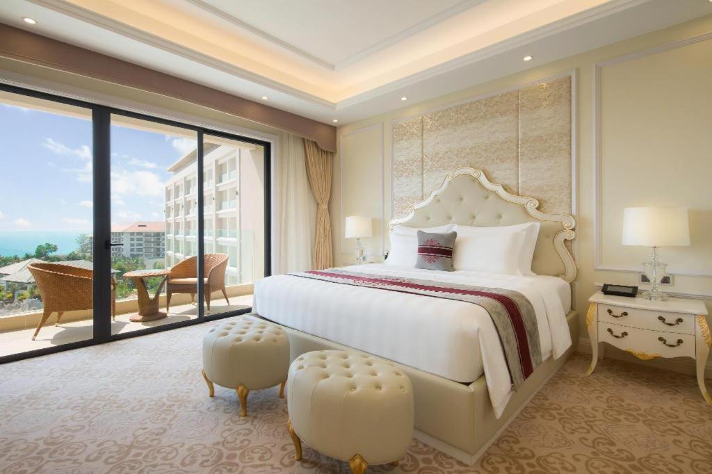 Vinoasis Phu Quoc Hotel Bien Hoa Esterno foto