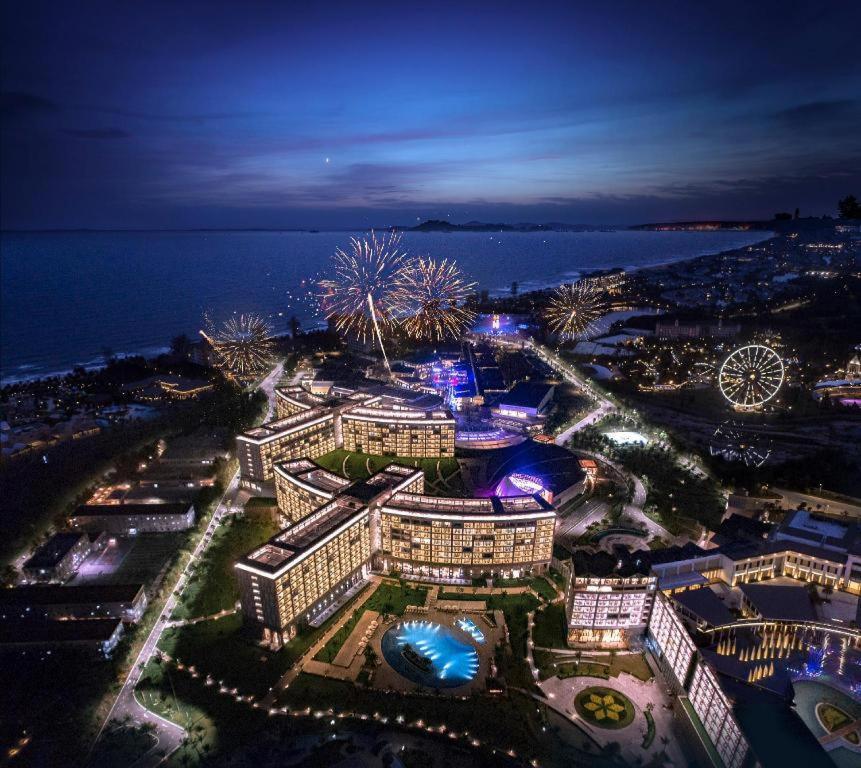 Vinoasis Phu Quoc Hotel Bien Hoa Esterno foto