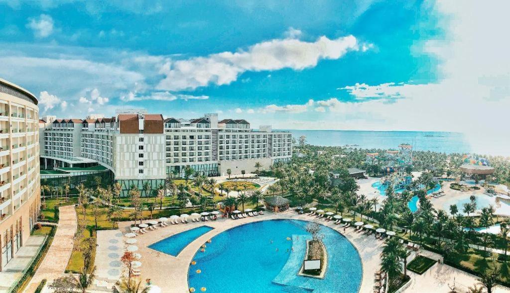 Vinoasis Phu Quoc Hotel Bien Hoa Esterno foto
